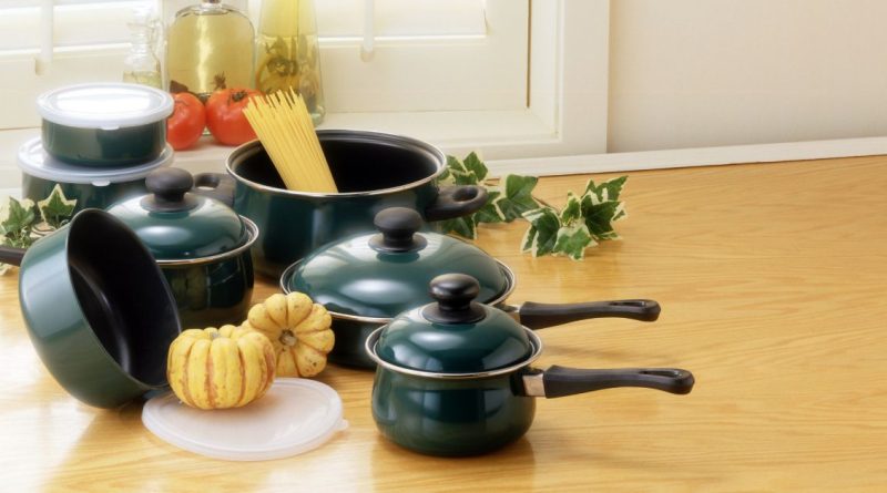how-to-clean-ceramic-pans-and-cookware